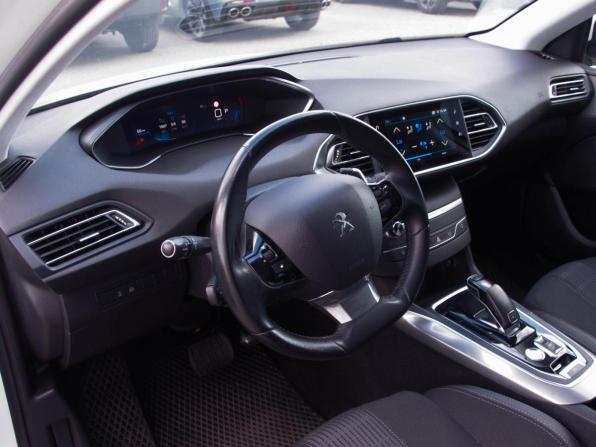 Peugeot 308 II Рестайлинг с пробегом 2020 года, цена 1 610 000 рублей, 96166 км, универсал, Автокод Объявления