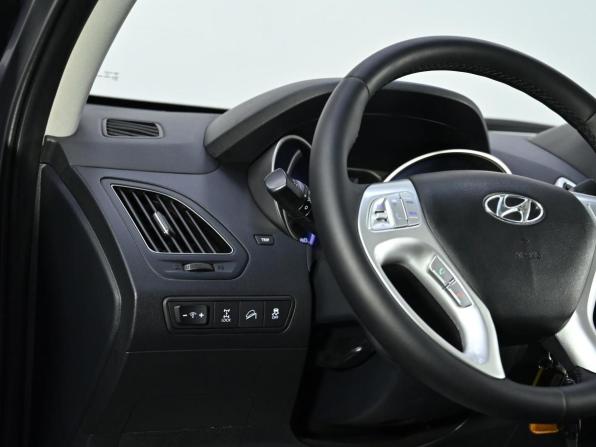 Hyundai ix35 I с пробегом 2012 года, цена 1 199 000 рублей, 137000 км, внедорожник, Автокод Объявления