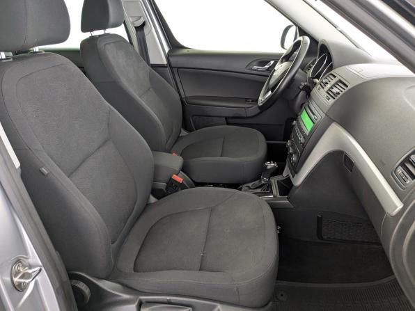 Skoda Yeti I Рестайлинг с пробегом 2014 года, цена 1 290 000 рублей, 102059 км, внедорожник, Автокод Объявления