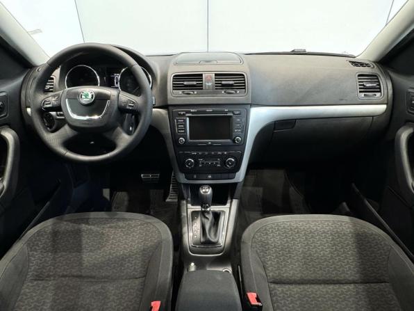 Skoda Yeti I с пробегом 2013 года, цена 980 000 рублей, 267521 км, внедорожник, Автокод Объявления