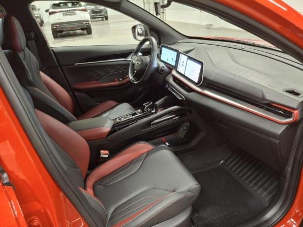 Geely Coolray I Рестайлинг с пробегом 2024 года, цена 2 270 000 рублей, 4878 км, внедорожник, Автокод Объявления