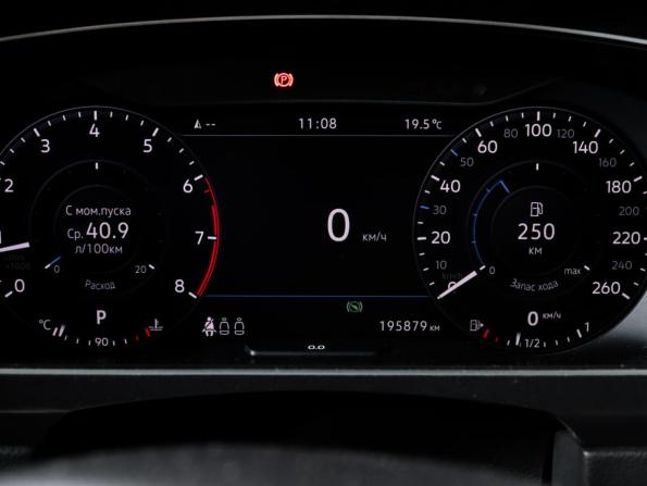 Volkswagen Tiguan II с пробегом 2017 года, цена 1 830 000 рублей, 195754 км, внедорожник, Автокод Объявления