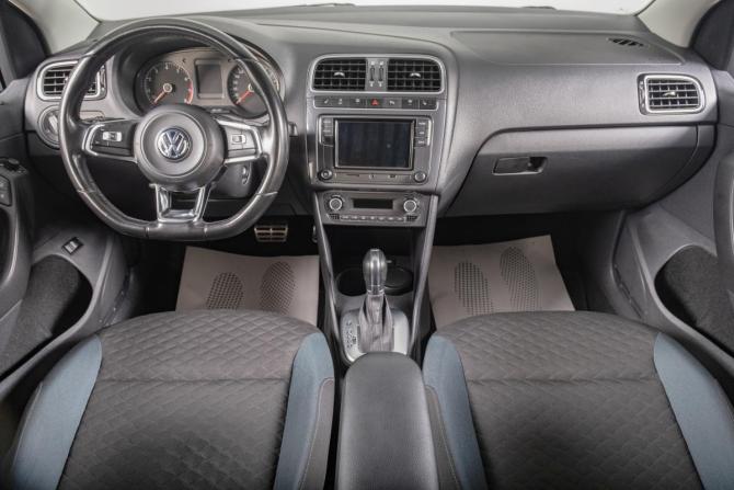 Volkswagen Polo V Рестайлинг с пробегом 2019 года, цена 1 249 000 рублей, 133994 км, седан, Автокод Объявления