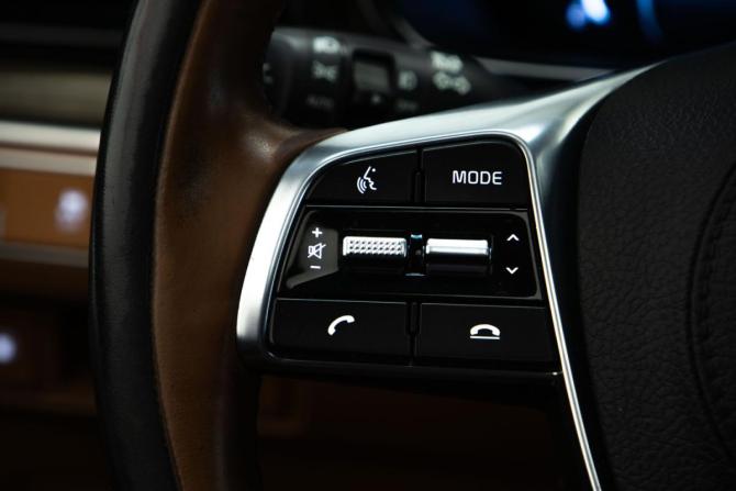 Kia Mohave I Рестайлинг 2 с пробегом 2022 года, цена 5 099 000 рублей, 73920 км, внедорожник, Автокод Объявления