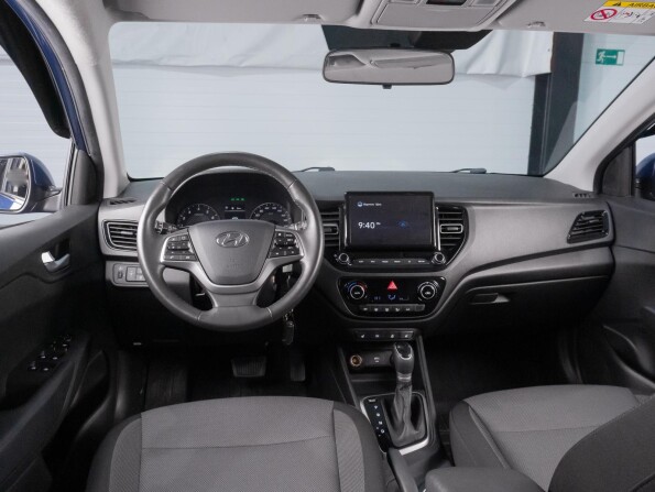 Hyundai Solaris II Рестайлинг с пробегом 2021 года, цена 1 919 000 рублей, 30008 км, седан, Автокод Объявления