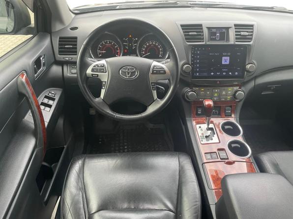 Toyota Highlander II (XU40) Рестайлинг с пробегом 2011 года, цена 1 920 000 рублей, 133987 км, внедорожник, Автокод Объявления