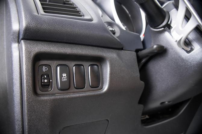 Mitsubishi ASX I Рестайлинг с пробегом 2014 года, цена 1 239 000 рублей, 176000 км, внедорожник, Автокод Объявления