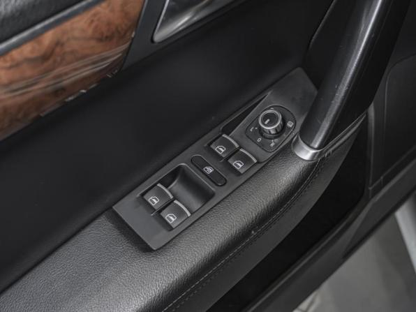 Volkswagen Passat B7 с пробегом 2011 года, цена 920 000 рублей, 176588 км, седан, Автокод Объявления