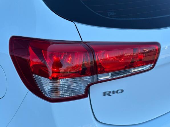 Kia Rio III Рестайлинг с пробегом 2016 года, цена 1 250 000 рублей, 40000 км, хэтчбек, Автокод Объявления