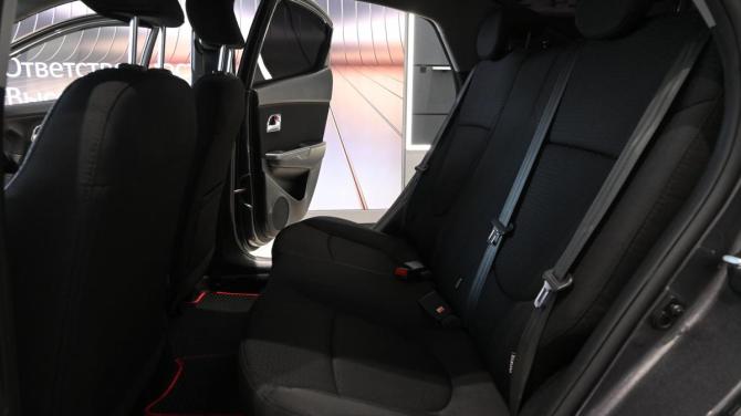 Kia Rio III Рестайлинг с пробегом 2015 года, цена 1 045 000 рублей, 130692 км, седан, Автокод Объявления