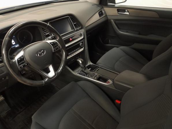 Hyundai Sonata VII (LF) Рестайлинг с пробегом 2018 года, цена 1 599 000 рублей, 102000 км, седан, Автокод Объявления