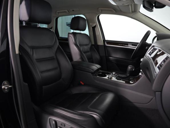 Volkswagen Touareg II Рестайлинг с пробегом 2016 года, цена 2 649 000 рублей, 233758 км, внедорожник, Автокод Объявления