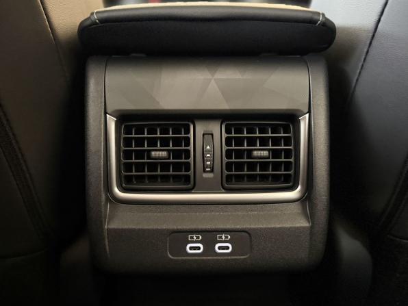 Toyota Camry IX (XV80) China Market с пробегом 2026 года, цена 4 160 000 рублей, 15 км, седан, Автокод Объявления