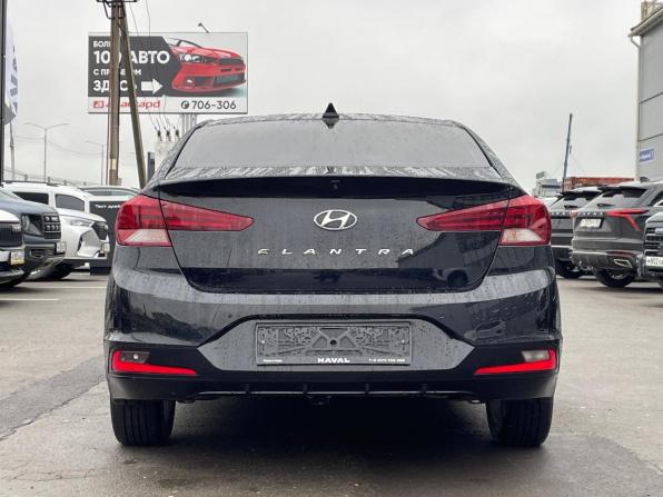 Hyundai Elantra VI (AD) Рестайлинг с пробегом 2019 года, цена 1 399 000 рублей, 172000 км, седан, Автокод Объявления