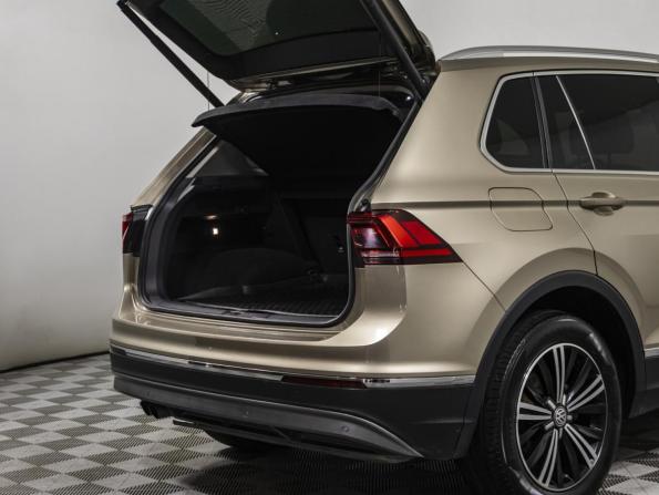 Volkswagen Tiguan II с пробегом 2017 года, цена 2 249 000 рублей, 184872 км, внедорожник, Автокод Объявления