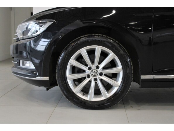 Volkswagen Passat B8 с пробегом 2017 года, цена 2 298 000 рублей, 99000 км, седан, Автокод Объявления