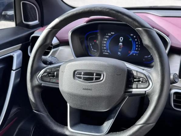 Geely Coolray I с пробегом 2023 года, цена 1 900 000 рублей, 46500 км, внедорожник, Автокод Объявления