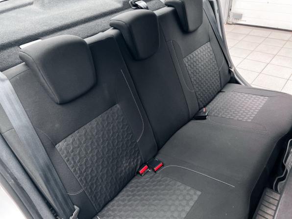 Renault Logan II с пробегом 2017 года, цена 999 000 рублей, 64038 км, седан, Автокод Объявления