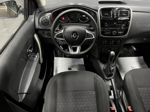 Renault Logan II Рестайлинг с пробегом 2019 года, цена 1 040 000 рублей, 97699 км, седан, Автокод Объявления