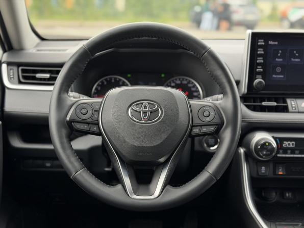Toyota RAV4 V (XA50) с пробегом 2020 года, цена 3 050 000 рублей, 32218 км, внедорожник, Автокод Объявления