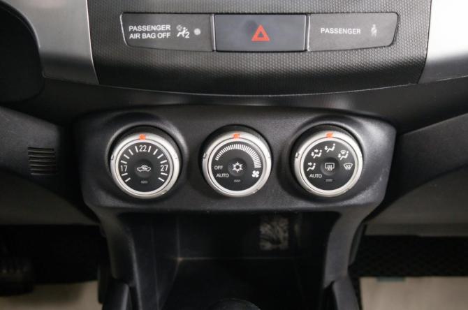 Mitsubishi Outlander II с пробегом 2008 года, цена 939 000 рублей, 252000 км, внедорожник, Автокод Объявления