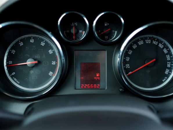 Opel Astra J Рестайлинг с пробегом 2014 года, цена 589 000 рублей, 226682 км, хэтчбек, Автокод Объявления