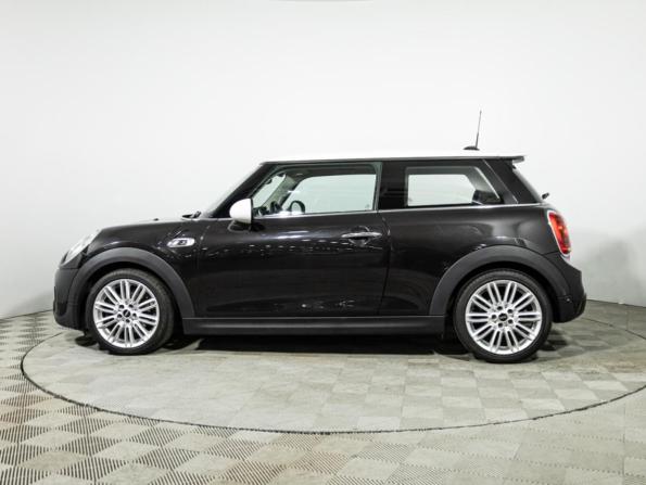 Mini Hatch III (F55/F56) с пробегом 2015 года, цена 1 995 000 рублей, 41090 км, хэтчбек, Автокод Объявления