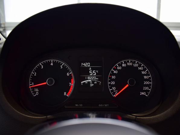 Volkswagen Polo V Рестайлинг с пробегом 2019 года, цена 1 044 999 рублей, 118219 км, седан, Автокод Объявления
