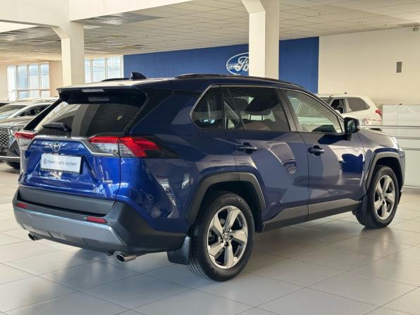 Toyota RAV4 V (XA50) с пробегом 2021 года, цена 3 449 000 рублей, 52508 км, внедорожник, Автокод Объявления