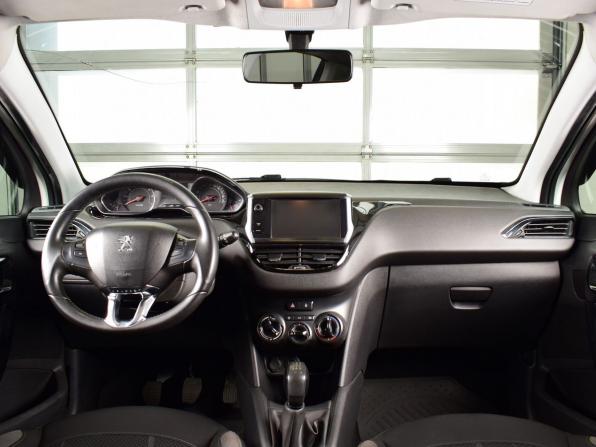 Peugeot 208 I с пробегом 2013 года, цена 629 995 рублей, 134670 км, хэтчбек, Автокод Объявления
