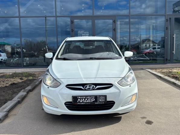 Hyundai Solaris I с пробегом 2011 года, цена 675 000 рублей, 182000 км, седан, Автокод Объявления
