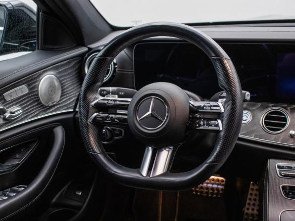 Mercedes-Benz E-Класс V (W213 S213 C238) Рестайлинг с пробегом 2021 года, цена 4 658 000 рублей, 82000 км, седан, Автокод Объявления