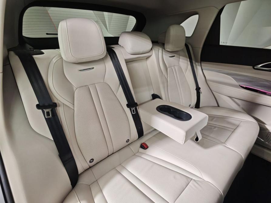 Hongqi HS3 Москва  - изображение 16