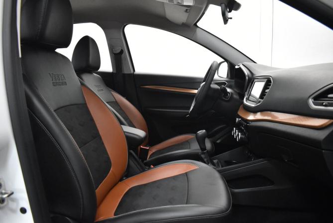 Lada (ВАЗ) Vesta I Рестайлинг (NG) с пробегом 2023 года, цена 1 390 000 рублей, 16405 км, седан, Автокод Объявления
