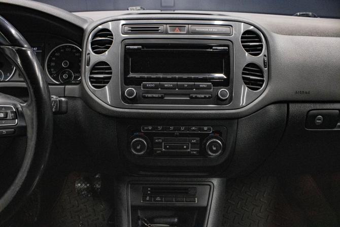 Volkswagen Tiguan I Рестайлинг с пробегом 2013 года, цена 1 459 000 рублей, 221759 км, внедорожник, Автокод Объявления