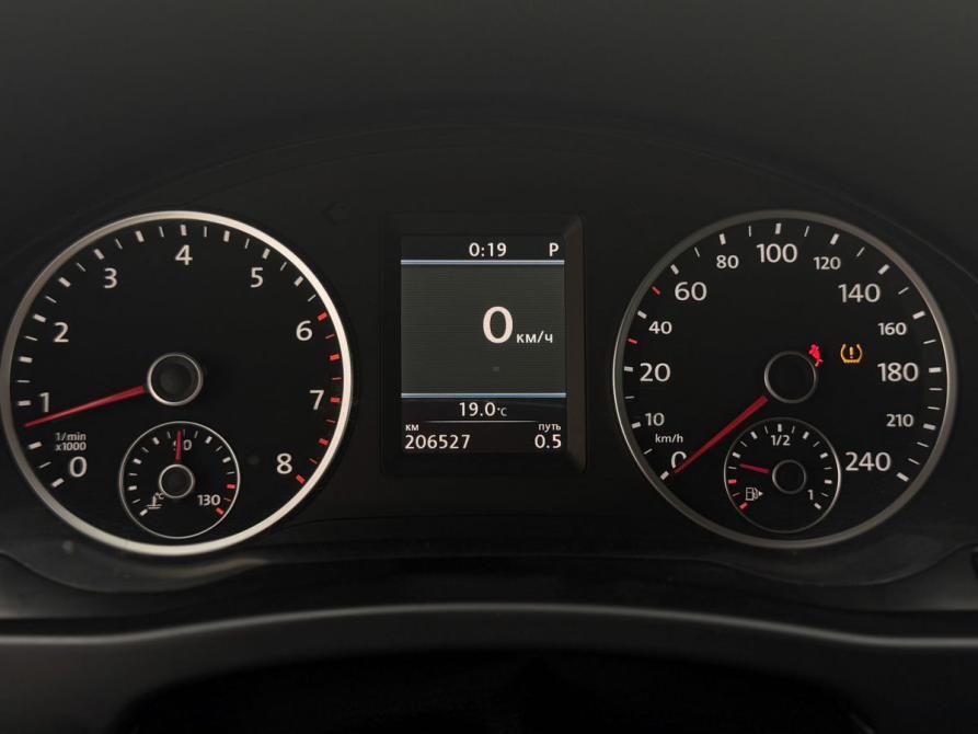 Volkswagen Tiguan I Рестайлинг Новокузнецк  - изображение 20