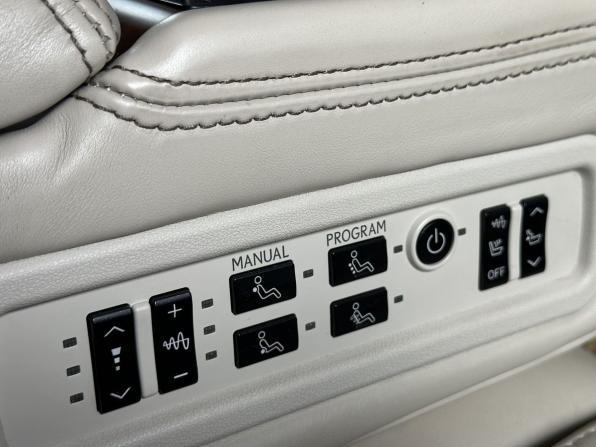 Lexus LS IV Рестайлинг 2 с пробегом 2012 года, цена 1 990 000 рублей, 243589 км, седан, Автокод Объявления