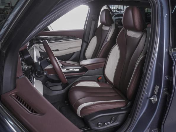 Geely Monjaro I с пробегом 2023 года, цена 3 170 000 рублей, 40695 км, внедорожник, Автокод Объявления