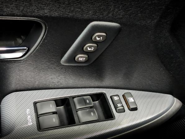 Toyota Venza I Рестайлинг с пробегом 2014 года, цена 2 470 000 рублей, 150175 км, внедорожник, Автокод Объявления