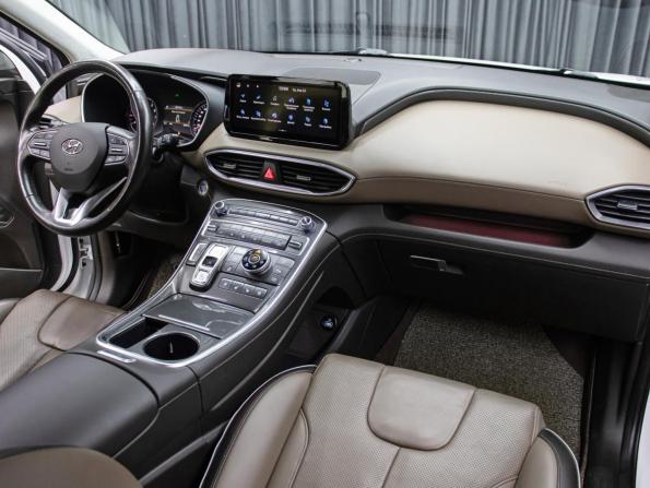 Hyundai Santa Fe IV Рестайлинг с пробегом 2021 года, цена 3 649 000 рублей, 50600 км, внедорожник, Автокод Объявления