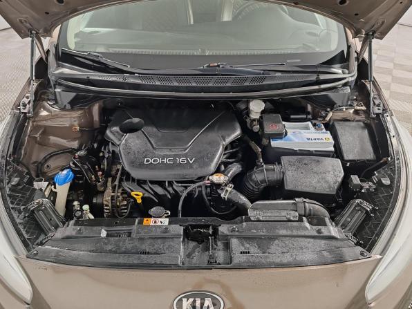 Kia Ceed II с пробегом 2015 года, цена 949 000 рублей, 165618 км, хэтчбек, Автокод Объявления