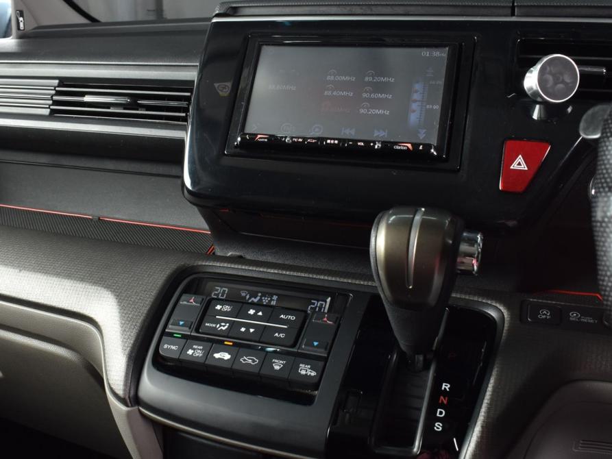 Honda Stepwgn V Кемерово  - изображение 16