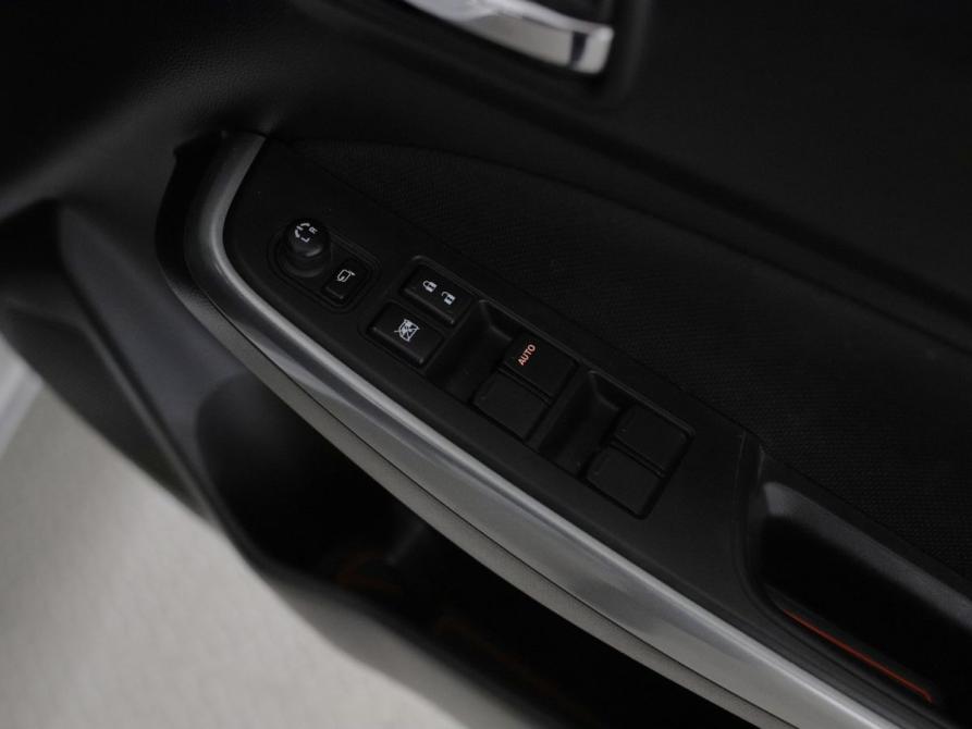 Suzuki Swift V Якутск  - изображение 8