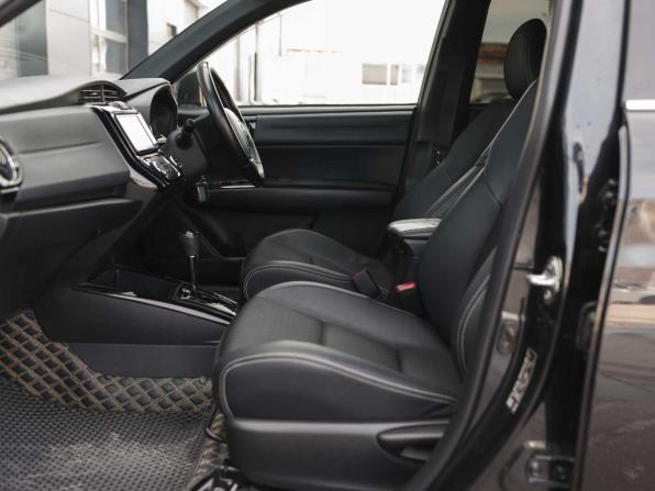 Toyota Corolla XI (E160 E170 E180) Рестайлинг 1 с пробегом 2015 года, цена 1 290 000 рублей, 94180 км, универсал, Автокод Объявления