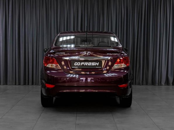 Hyundai Solaris I с пробегом 2013 года, цена 879 000 рублей, 209199 км, седан, Автокод Объявления