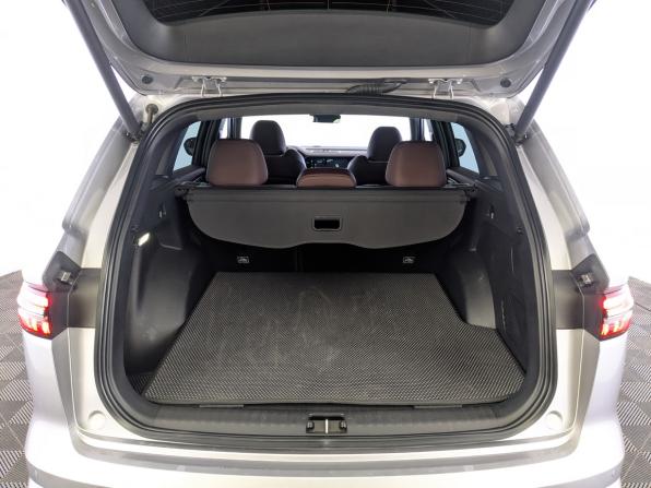 Geely Monjaro I с пробегом 2023 года, цена 3 145 000 рублей, 44571 км, внедорожник, Автокод Объявления