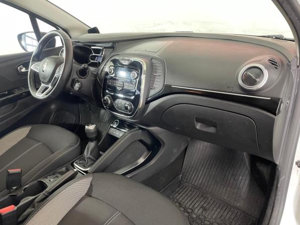 Renault Kaptur I Рестайлинг с пробегом 2021 года, цена 1 574 000 рублей, 113308 км, внедорожник, Автокод Объявления