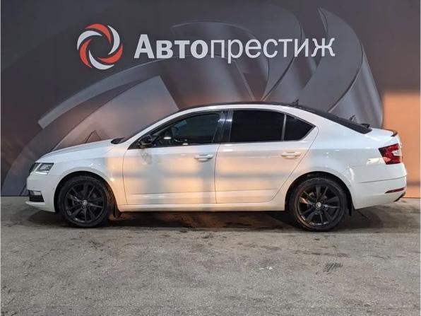 Skoda Octavia III (A7) Рестайлинг с пробегом 2019 года, цена 1 690 000 рублей, 234212 км, лифтбек, Автокод Объявления