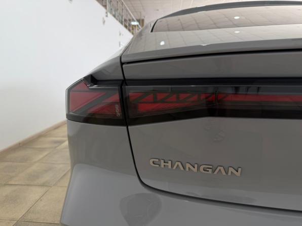 Changan UNI-V I с пробегом 2024 года, цена 2 550 000 рублей, 12800 км, лифтбек, Автокод Объявления