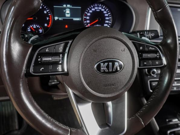 Kia Optima IV Рестайлинг с пробегом 2019 года, цена 1 999 000 рублей, 136984 км, седан, Автокод Объявления